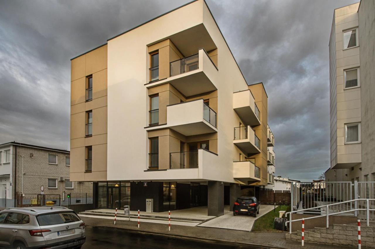 Apartamenty Centrum M - Komfortowe Noclegi Piaseczno  Buitenkant foto